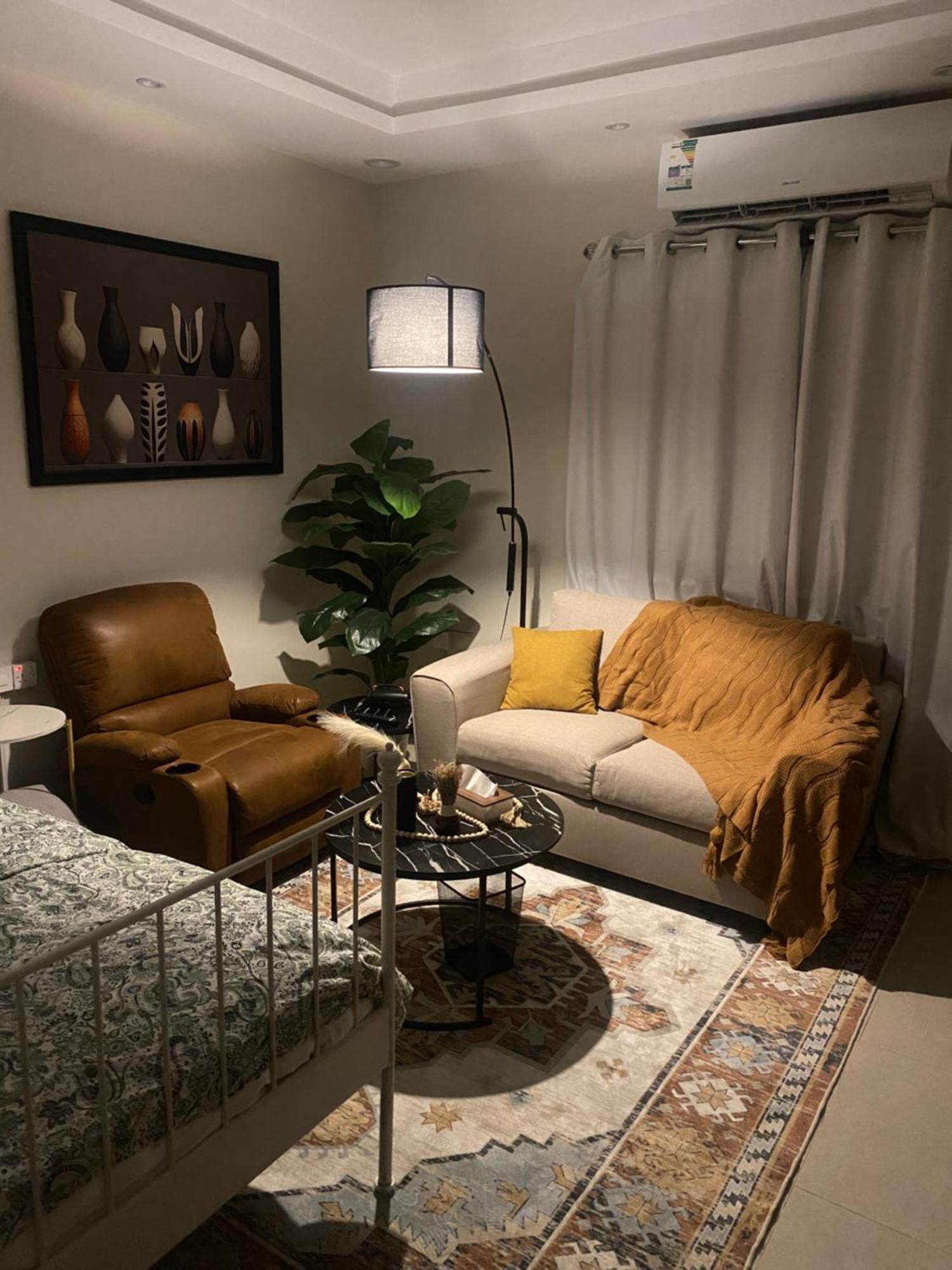 شقه استديو سرير مزدوج مع جلسه Apartment Riyadh